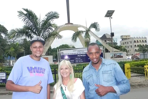 Arusha : visite touristique à pied de la ville avec des guides régionaux.