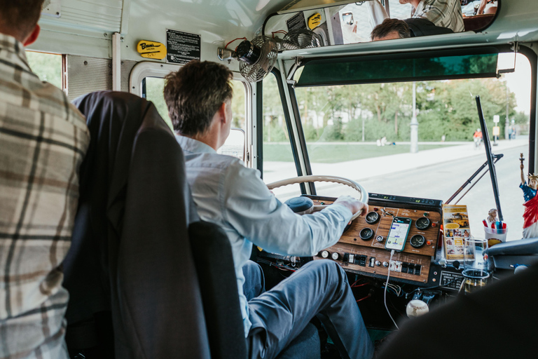 Munich: Dinner Hopping Tour, 3-Course Menu in a US School Bus through the City
