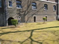 Chatham Historic Dockyard, Call the Midwife Tour - Housity