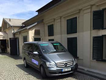 Flughafen Prag: Privattransfer im Minibus Flughafen Prag: Privattransfer im Minibus
