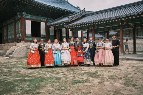Seoul: UNESCO Palace History Tour, Photos & Optional Hanbok