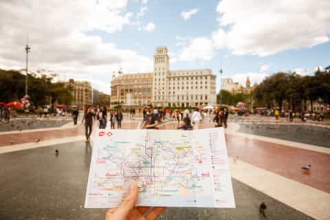 Barcelona: Hola Barcelona Public Transport Travel Card