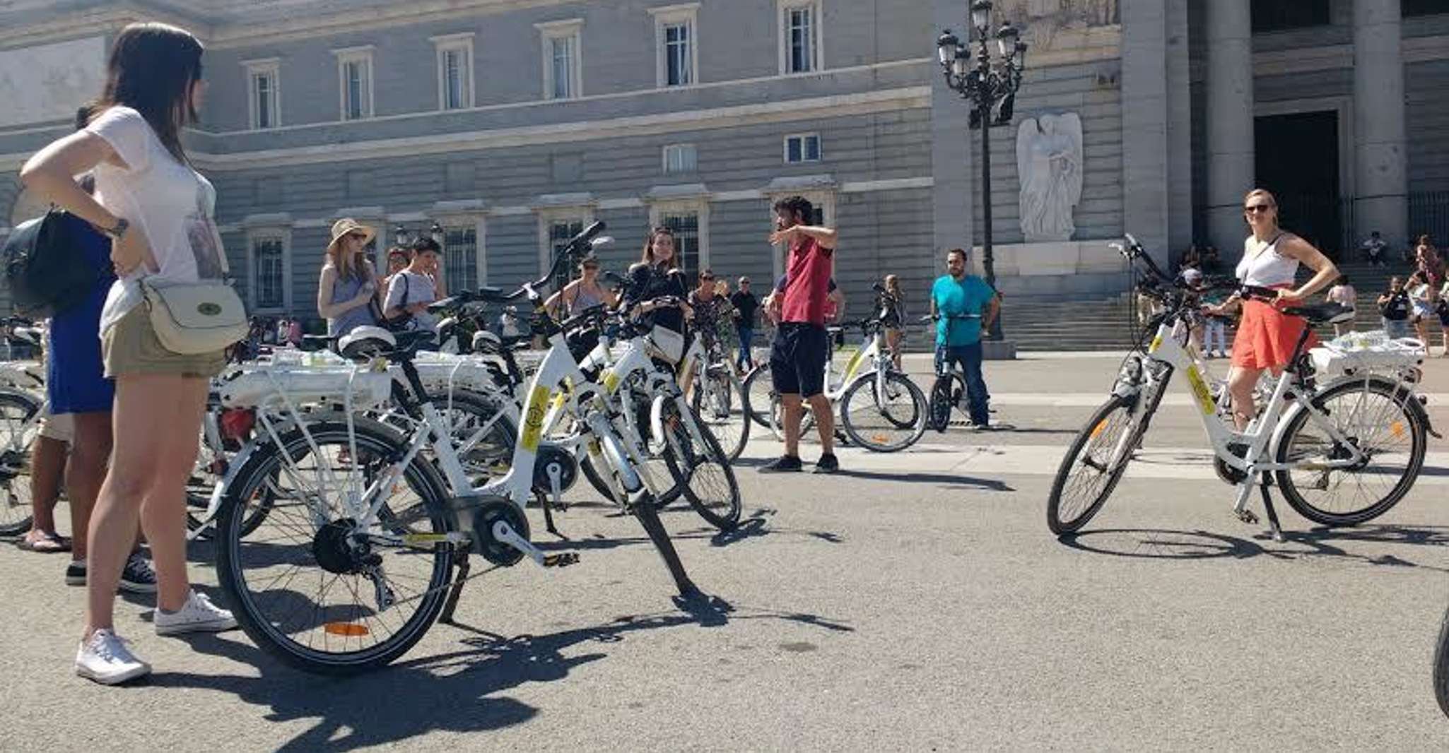 Madrid: 3-Hour Sightseeing Tour by Electric Bike