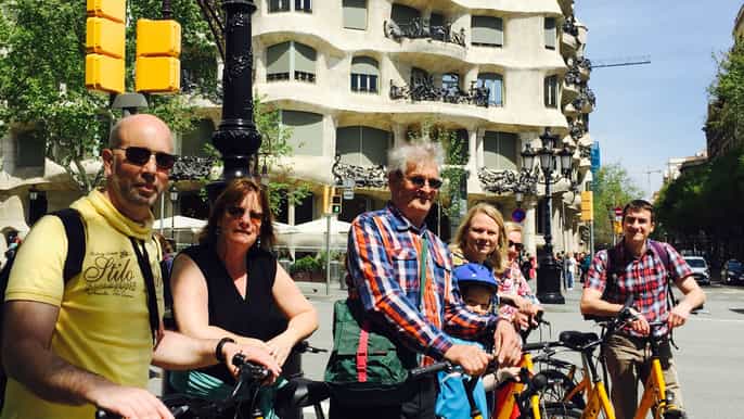barcelona 3hour bike tour with guide