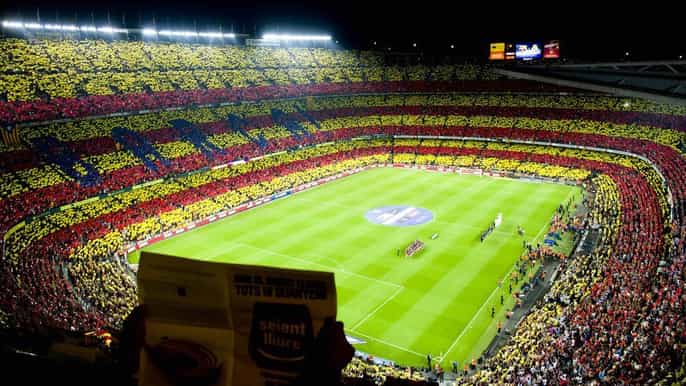 barcelone montjuïc et le camp nou en vélo électrique