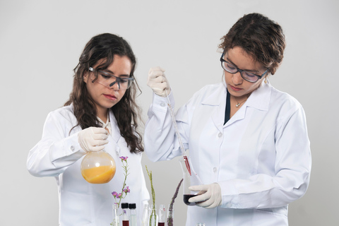 Arequipa: Natural Dye Lab Experience at CILQ