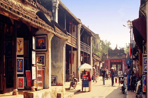 Hoi An : Visite à pied de la vieille ville avec tour en bateau aux lanternes