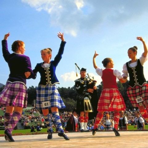 Scottish Highland Games Day Tour from Edinburgh