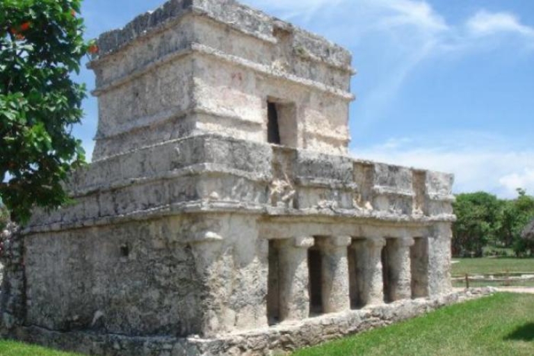 From Cancun: Archaeological Day Trip to Tulum and Cobá