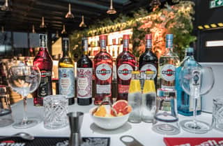 Mailand: Cocktailkurs in Navigli mit Snacks