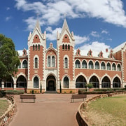 Full-Day Pinnacles Desert and New Norcia