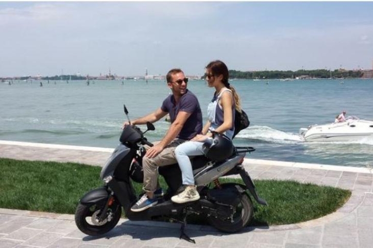 Location de scooter à VeniseLocation de scooter à Venise - Journée complète