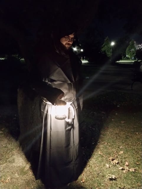 My SCP-035 cosplay and a nice SCP-049 I found along the way (Four Photos) :  r/SCP