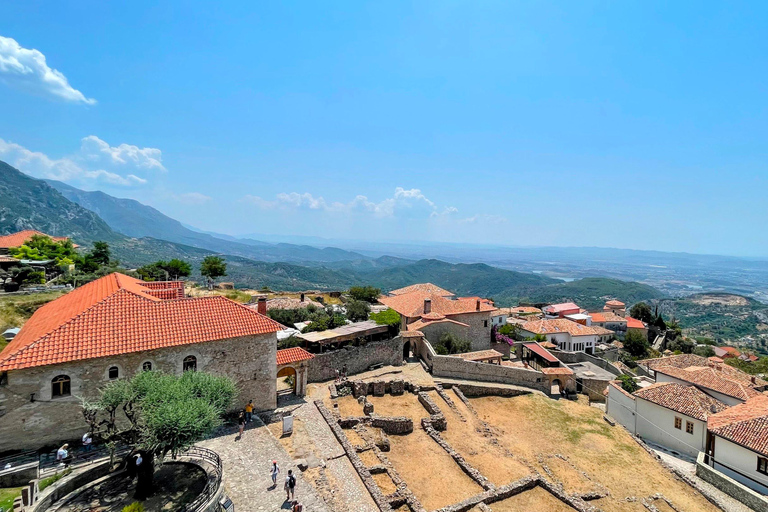 豪华路虎克鲁亚城堡与老集市一日游克鲁亚城堡与老集市豪华路虎每日观光之旅