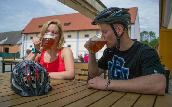 Bike Tour zu Brauerei und Karlstejn von Prag