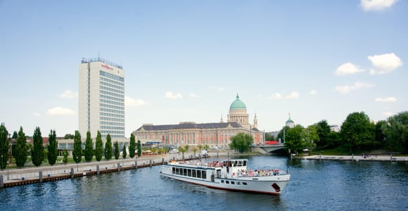 Potsdam: Schlosstour mit dem Boot