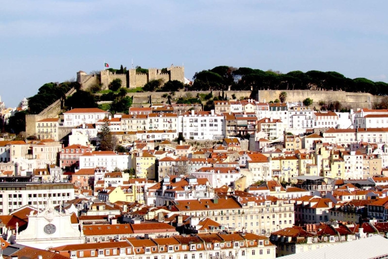Excursión privada de un día visitando Lisboa de oeste a esteDía privada recorrido visitando Lisboa, de oeste a este