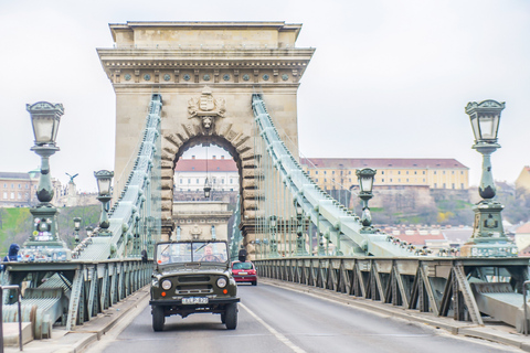 Tour de 3 horas por Budapest con jeep ruso