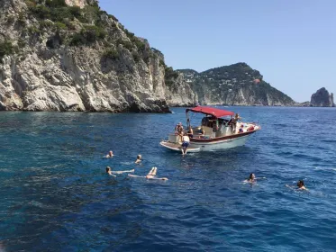 Von Sorrento aus: Geführte Bootstour auf Capri