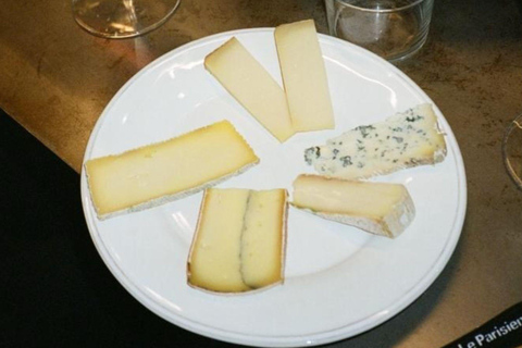 Wine Tasting with Local Bites in Pisa