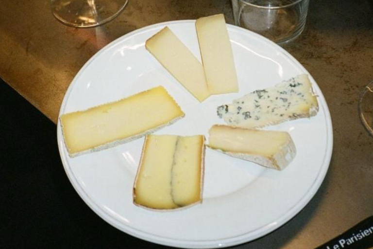 Wine Tasting with Local Bites in Pisa