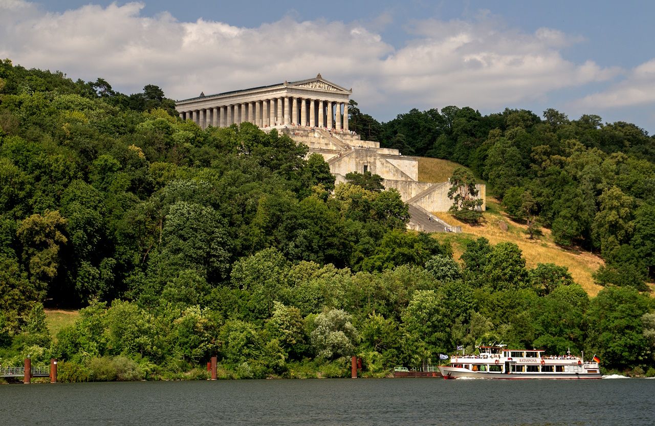 Regensburg: Klingers Sightseeing-Bootstour nach Walhalla