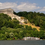 Regensburg: Klinger's Sightseeing Boat Tour to Walhalla