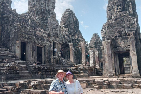 2-Day Phnom Penh to Siem Reap Tour with Angkor Wat Sunrise