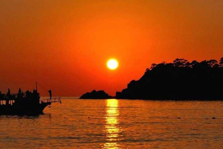Sunset to Stars Boat Experience in Ölüdeniz