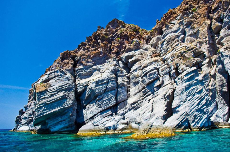 Rejs łodzią na wulkaniczną wyspę Nisyros