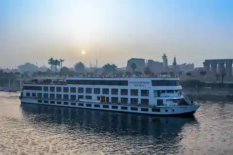 Steigenberger Royale Nile Cruise Thurs/Mon Lux-Aswan-Lux