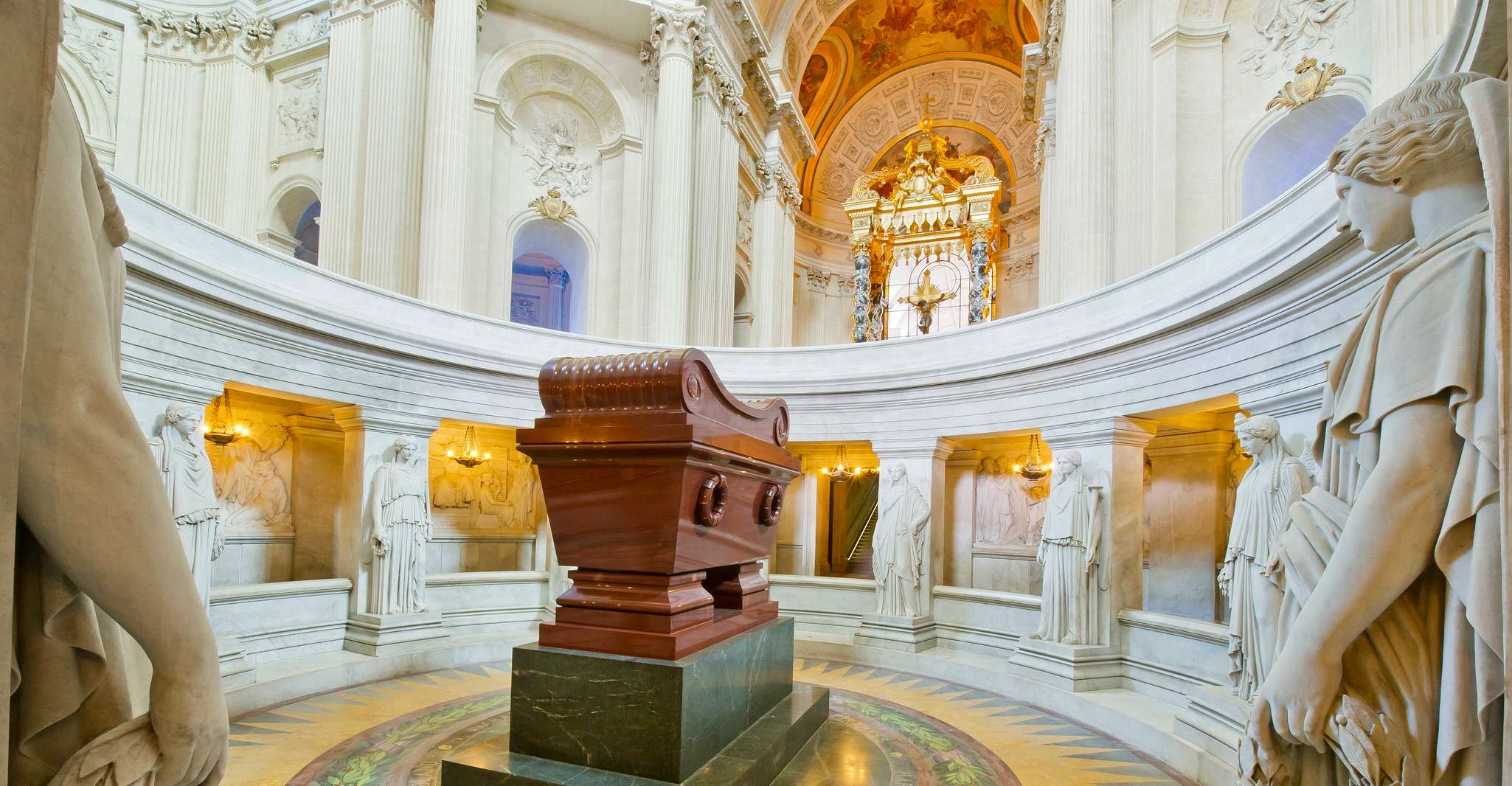 Les Invalides: Napoleon's Tomb & Army Museum Entry photo 4