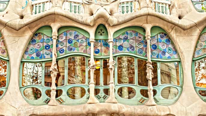 barcelona modernism and gaudí walking tour