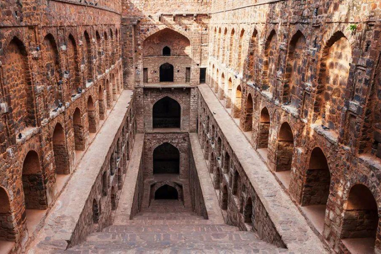 Excursão de meio dia à cidade de Deli em privado