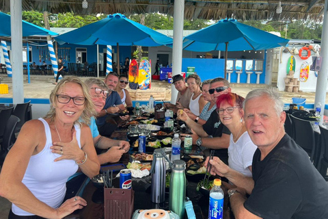 Hue - Phong Nha Cave - Vinh Moc Tunnel Small group Full-Day Tour: Lunch include, Boat & Ticket 450.000 excluded