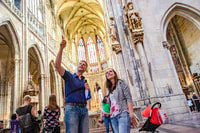 Praga Castle 2.5 horas Tour incluye el boleto de admisión - Housity