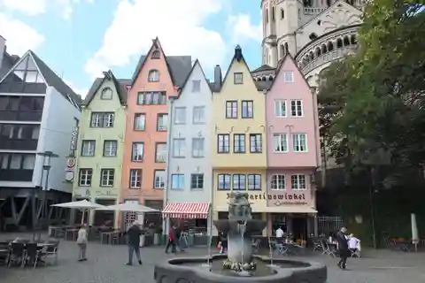 Cologne: Sagen- und Histörchentour in German