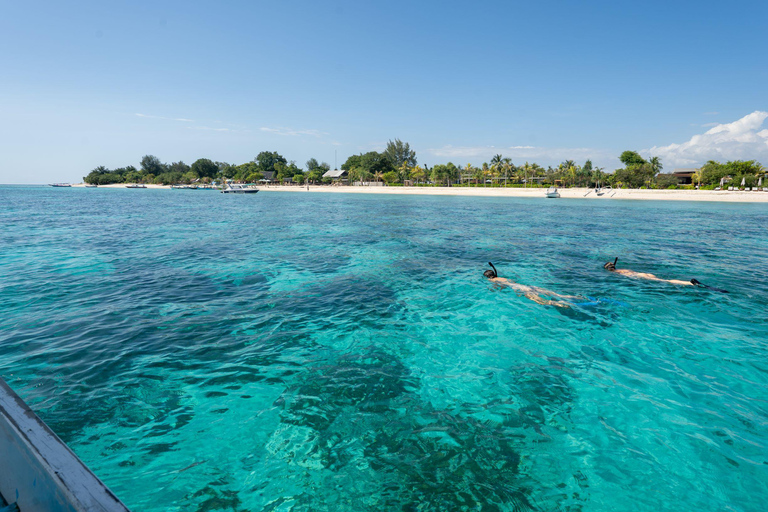 From Gili Trawangan: Sunset Snorkeling with Turtles & Statue Premium Small Group Sunset Tour