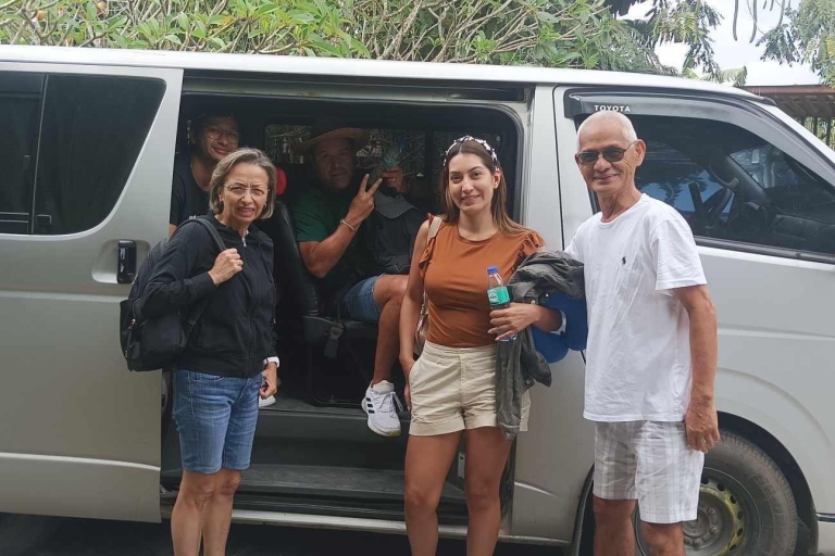 El Nido a Puerto Princesa Traslado privado en furgoneta