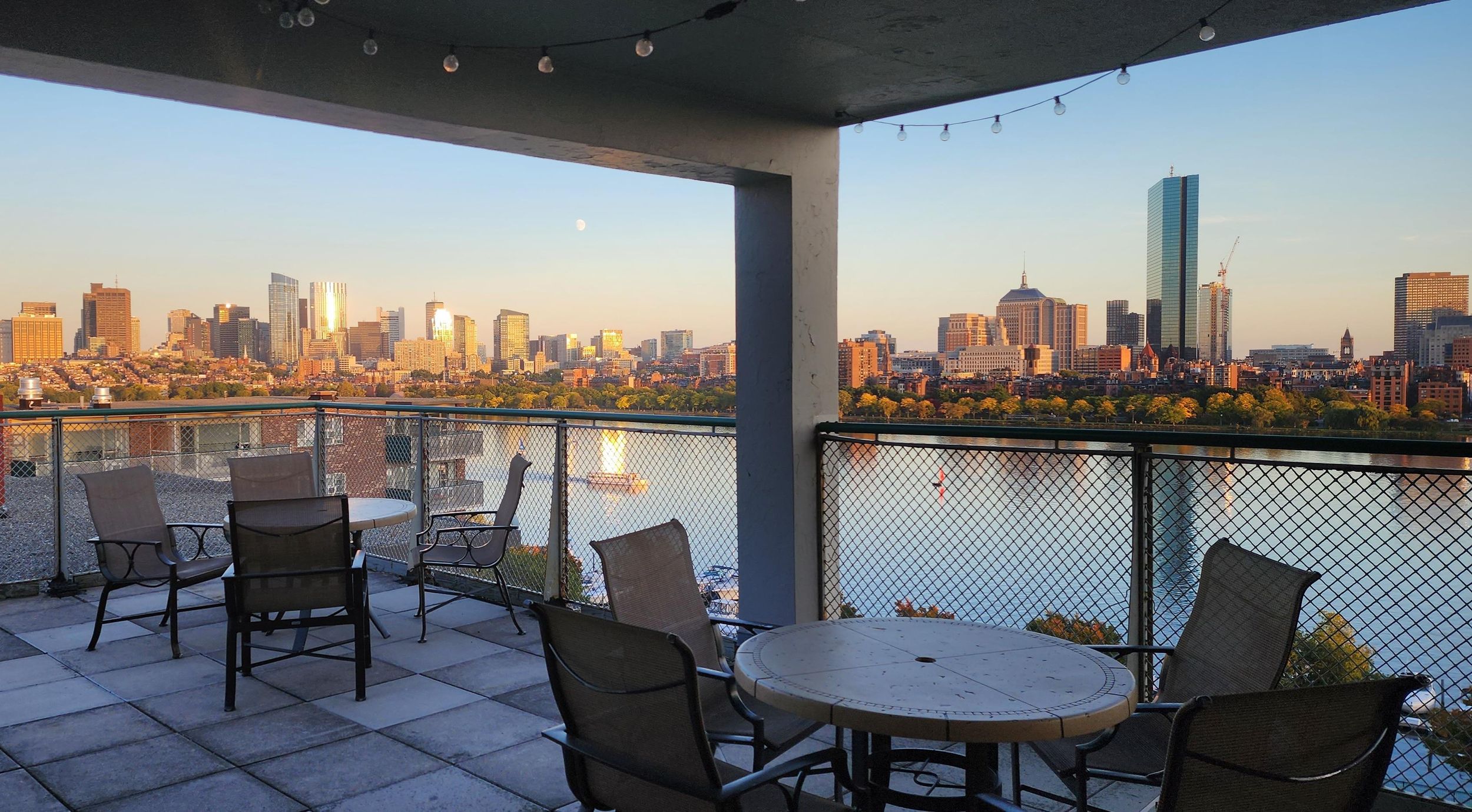 Persönliche Tour: Leben am MIT, Hackerhouse & Boston mit Scooter
