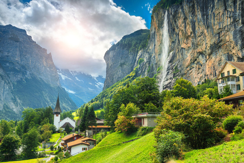 Private day trip: Interlaken to Lauterbrunnen & waterfalls