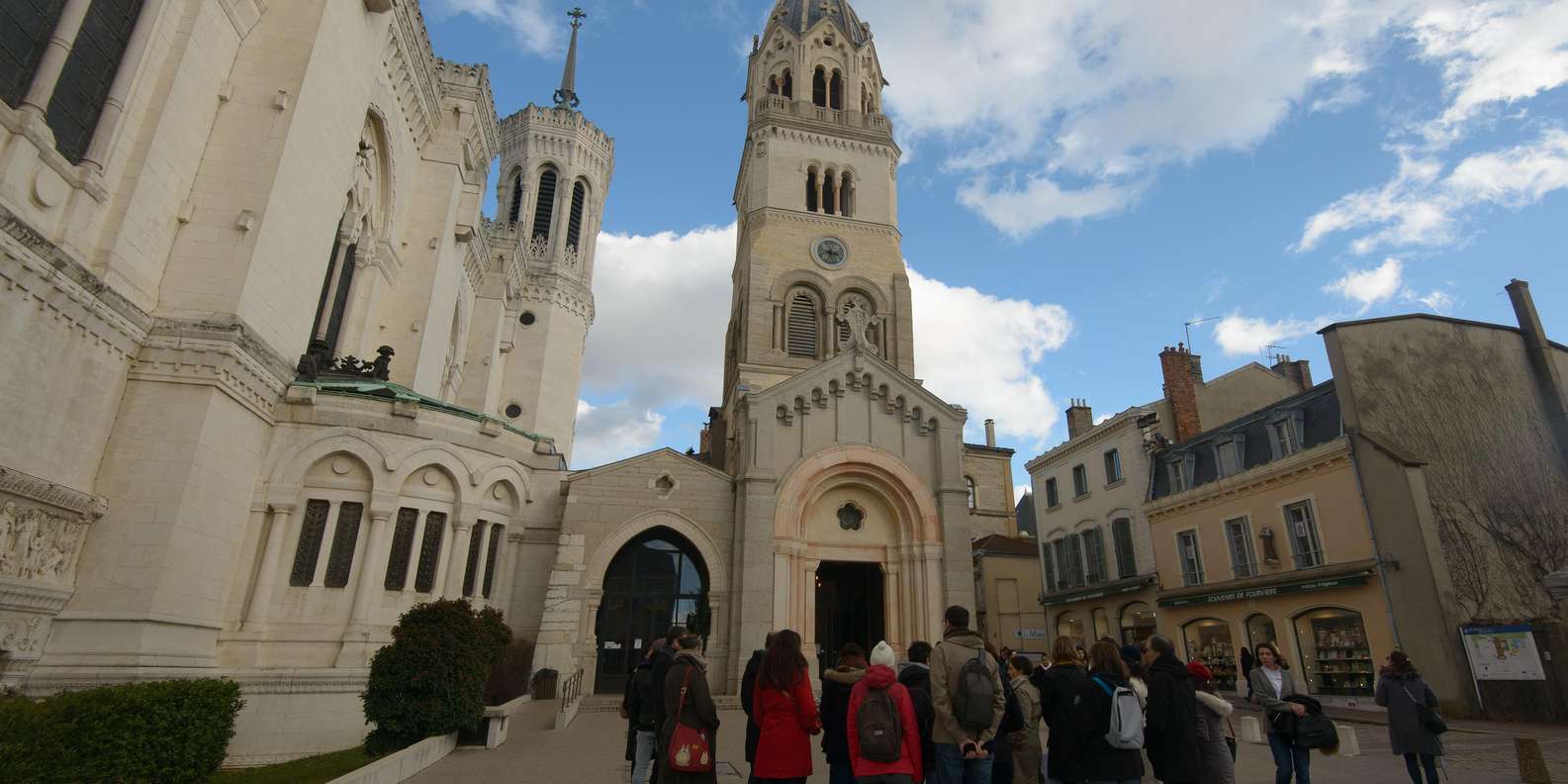 Visite théâtrale de Fourvière au Vieux-Lyon en français | GetYourGuide