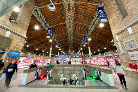 Alicante; Visit the Plaza de Toros with the Castle or Central Market, with tapas Alicante; Visit the Plaza de Toros with Castle or Central Market, with tapas