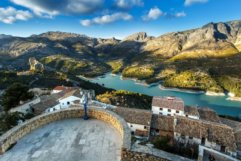 From Alicante: Guadalest and Altea Day Trip Tour in English