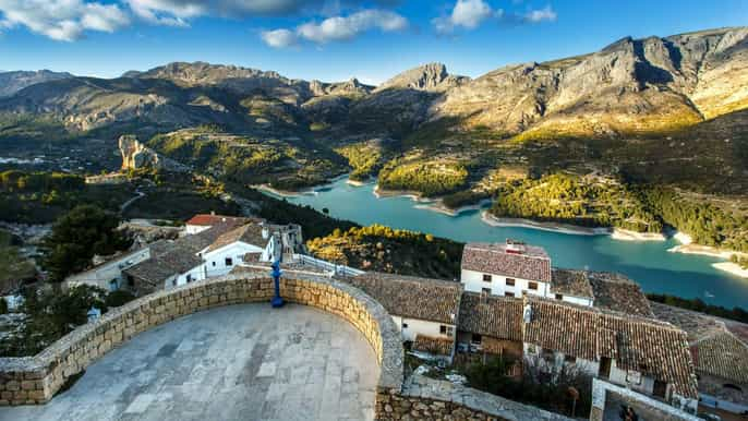 Desde Alicante: Guadalest, Altea y entrada en las Cascadas del Algar