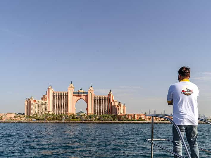 sunset yacht tour dubai