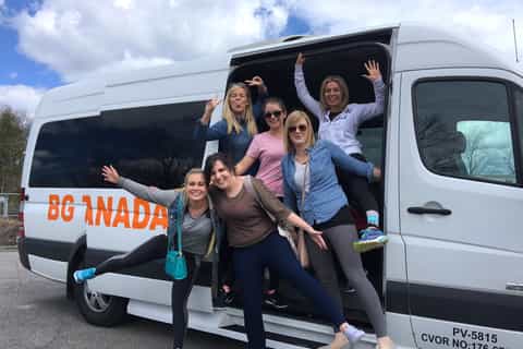 Toronto: Niagara Falls Day Tour with Niagara-on-the-Lake