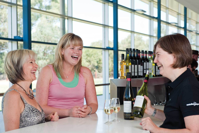 Adelaide: Barossa and Adelaide Hills Tour with Lunch