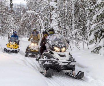 Zakopane: motos de neve (ou quads), piscinas termais e degustação