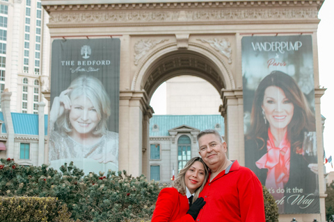 Private Vacation Photoshoot with Photographer in Las Vegas 1 HOUR MORNING SESSION LAS VEGAS